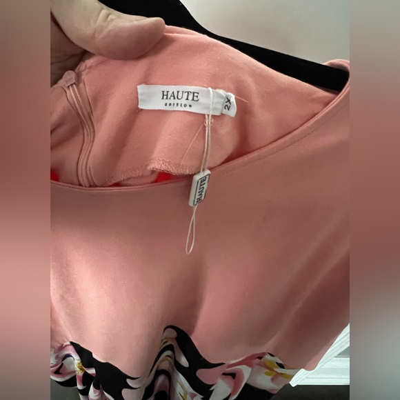 SOLD.New floral dress in plus size. - Picture 5 of 6